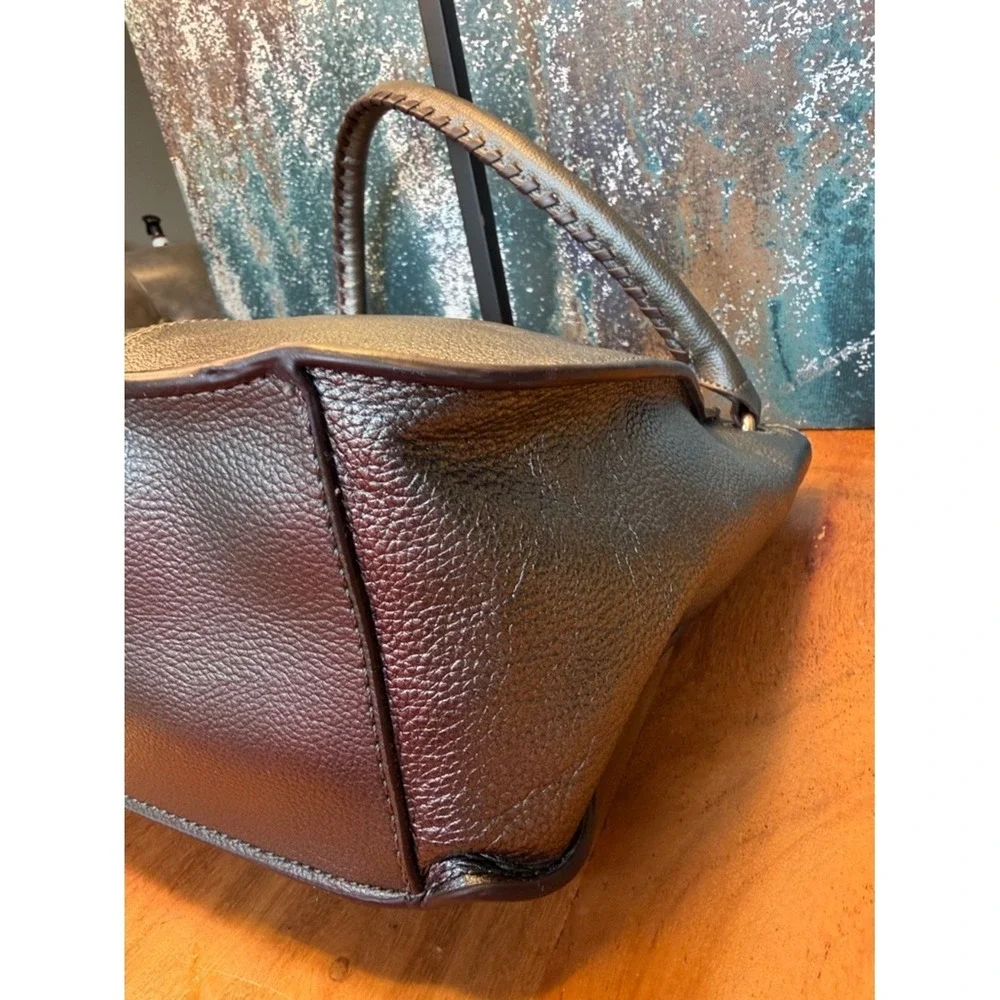 Tignanello Y2K Style Metallic Leather Shoulder Bag Silver 2010s